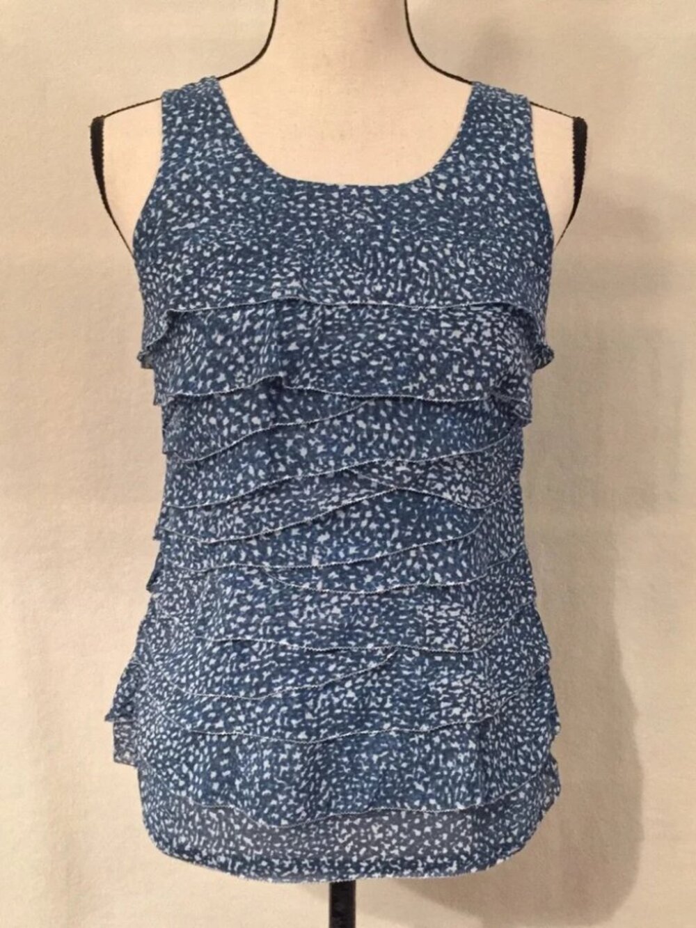 Ann Taylor blue spotted silk chiffon ruffle sleevess blouse